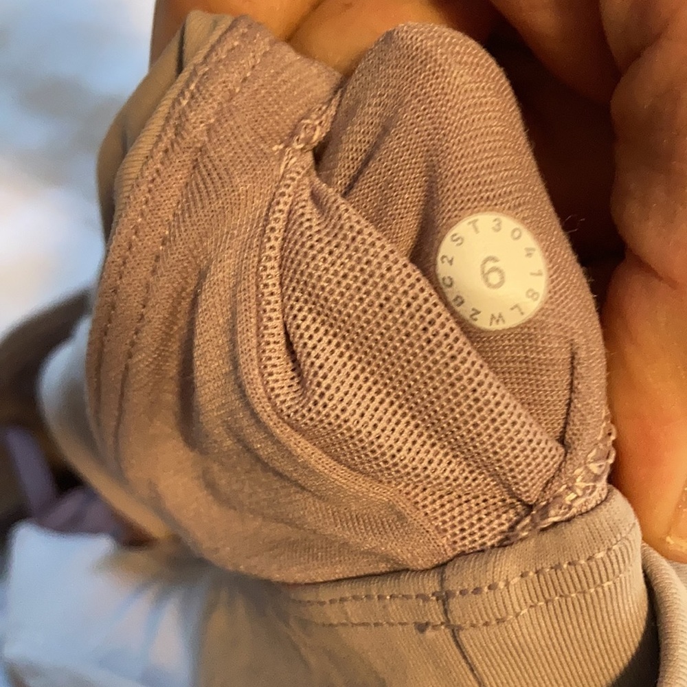 Lululemon bra - Picture 3 of 3